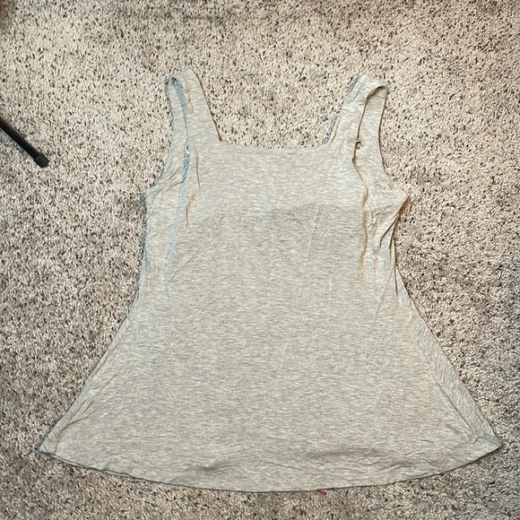 Soft Surroundings Woman’s Gray Sleeveless Tank Size Medium - Picture 5 of 6